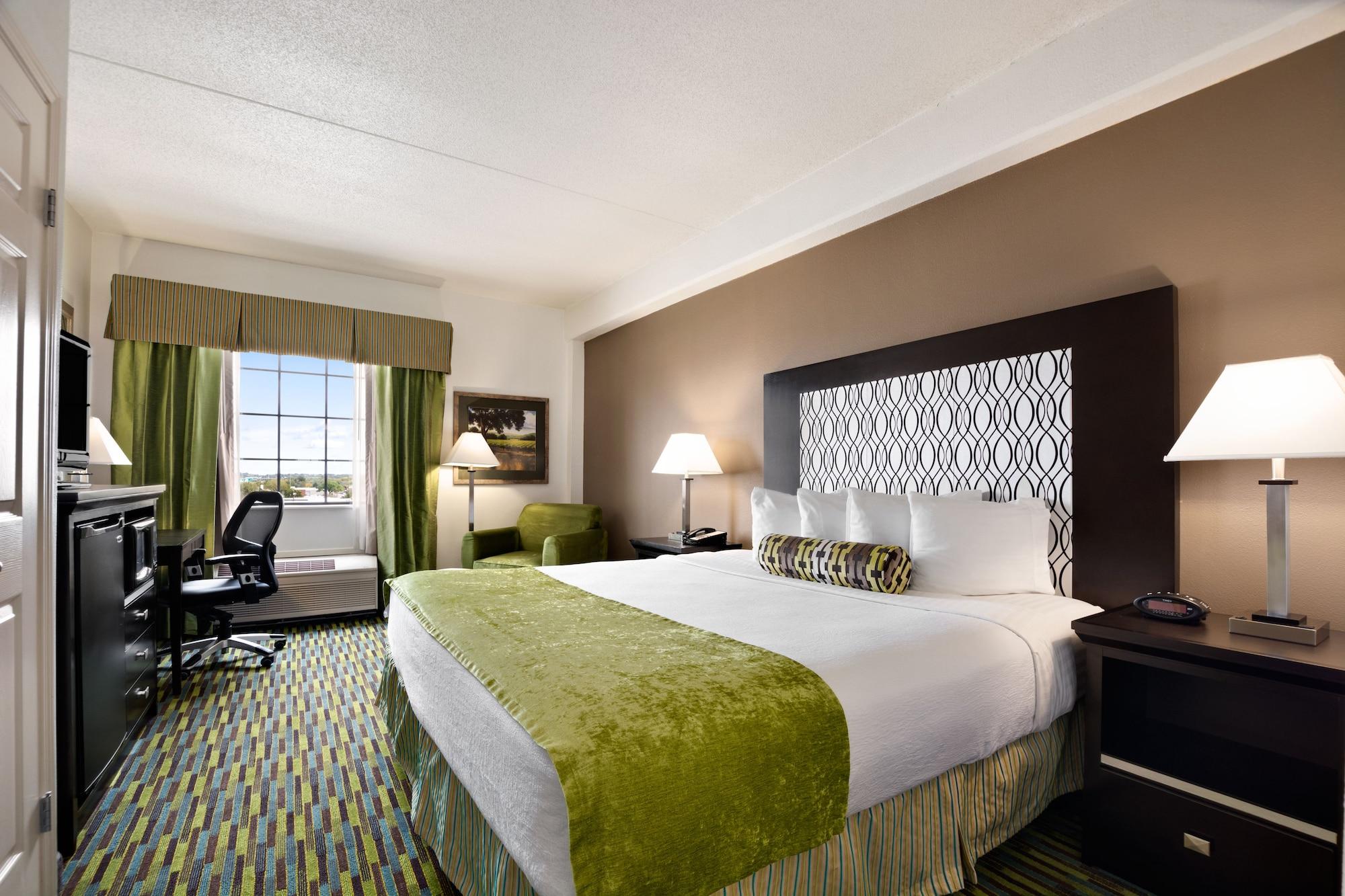 Wyndham Garden Wichita Downtown Hotel Kültér fotó
