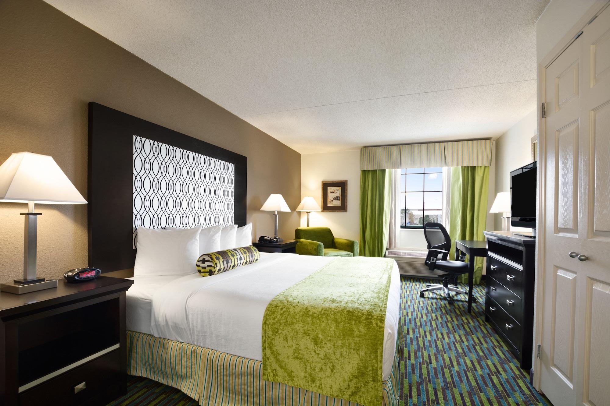 Wyndham Garden Wichita Downtown Hotel Kültér fotó
