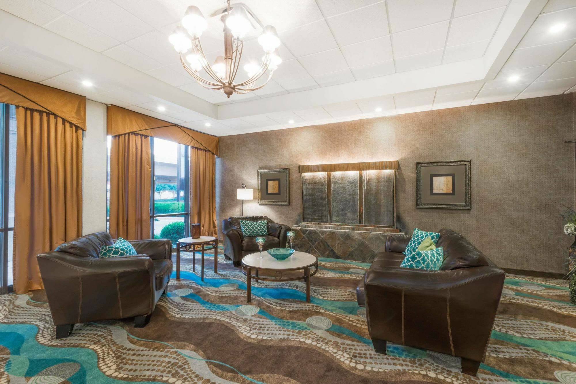 Wyndham Garden Wichita Downtown Hotel Kültér fotó